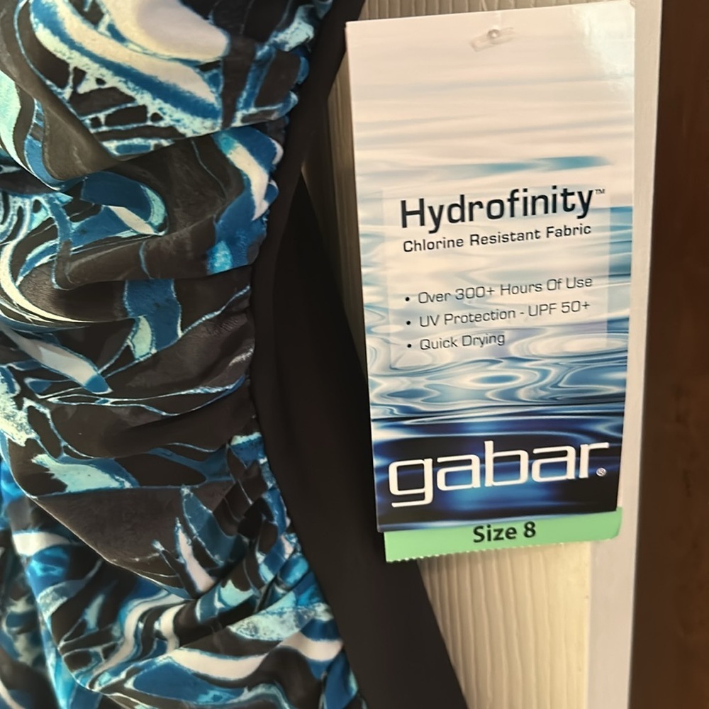NWT Gabar Blue and Black One Piece Swimsuit V-Neck Ruching  UPF 50+ SZ 8 - Picture 2 of 7